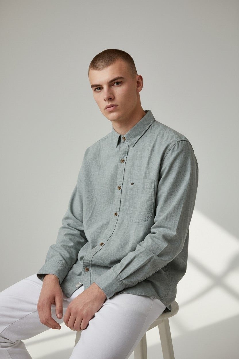 Men Solid Cotton Slim Fit Shirt Grey