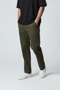 Men Olive Green Authentic Straight Fit Mid Rise Cargo Pants